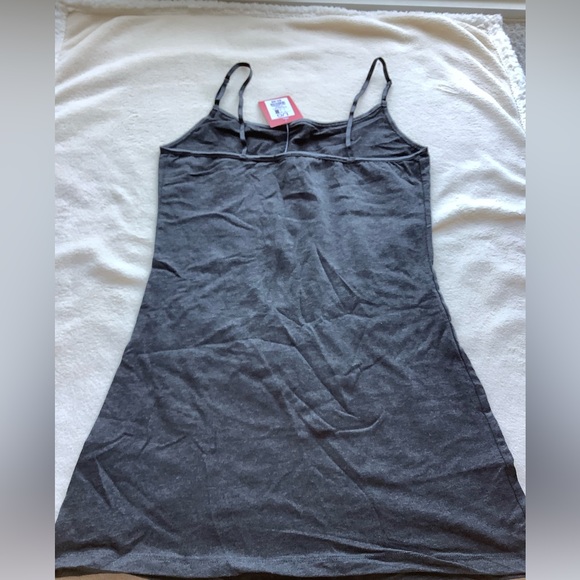 Set of 4 Ladies tank tops - Picture 2 of 14